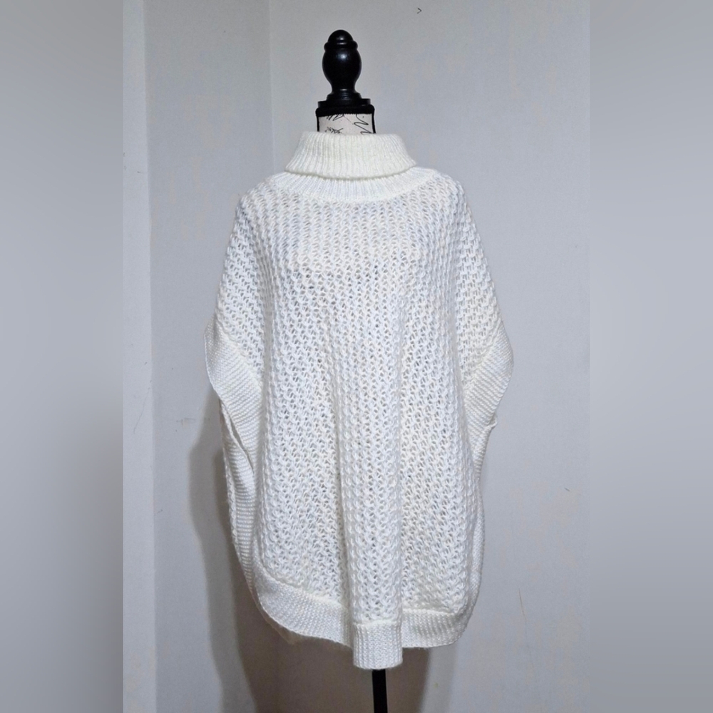 Women's Cream Turtleneck Cable Knit Sweater One Size Fits Most